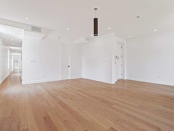 4th image of 114 E 71st St APT 6E