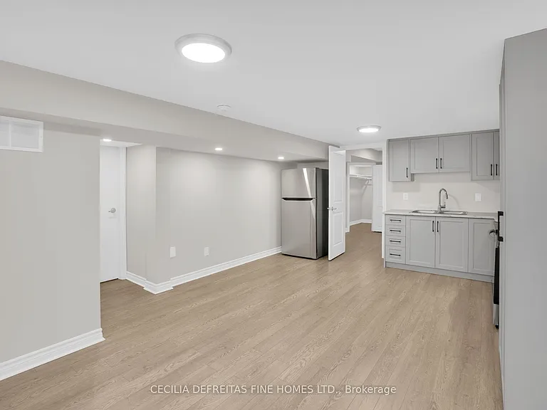 99 Francesca Ct #BASEMENT — Photo 5