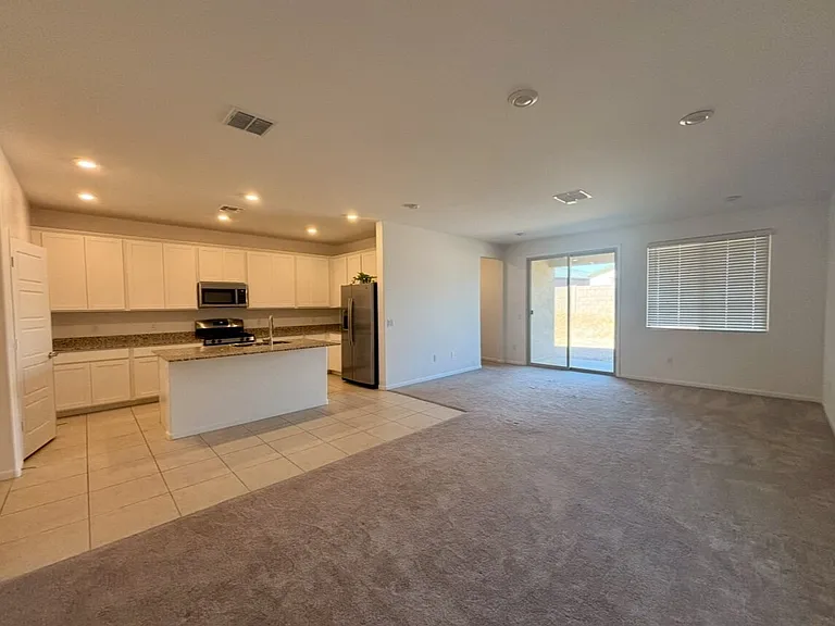 706 W Calle El Teclado — Photo 3