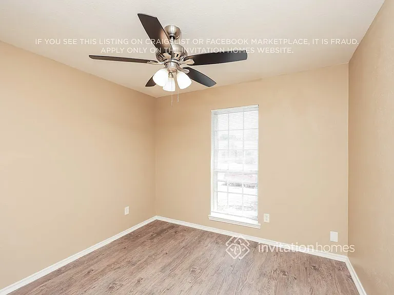 1337 Greenbriar Ln — Photo 13