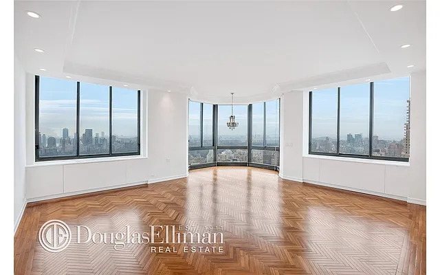 Rented by Douglas Elliman | media 32