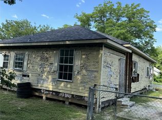 1813 Pecan St, Commerce, TX 75428