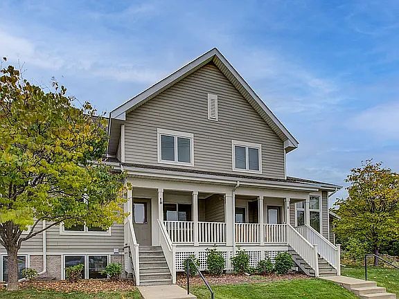 1st image of 10 Bedford St SE #10