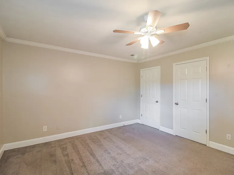 9346 Woodknoll Way — Photo 10