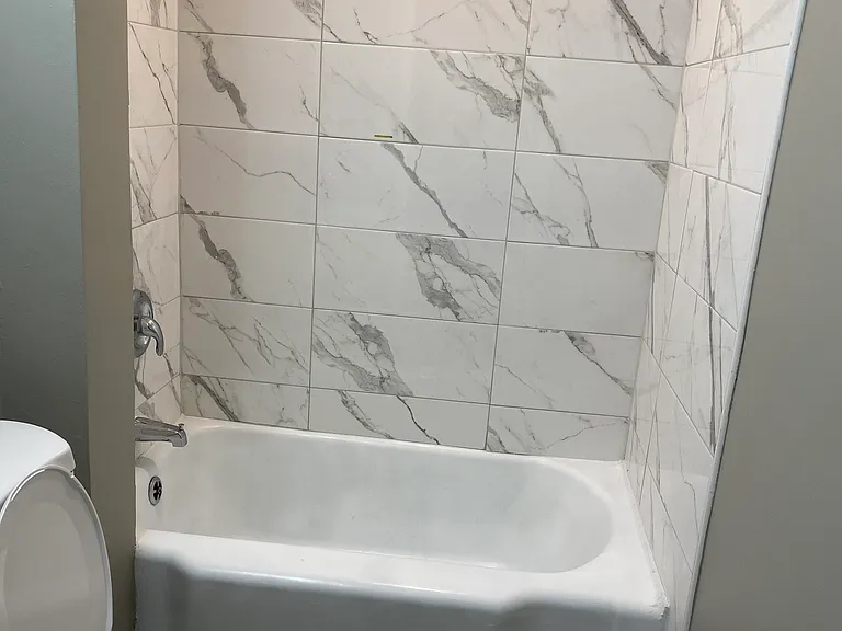 955 W 18th St #2 — Photo 8