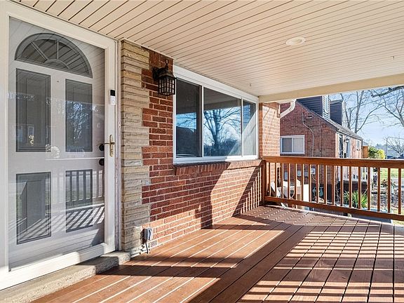 2nd image of 6769 Tunnelview Dr