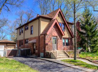 380 W Cambourne St, Ferndale, MI 48220