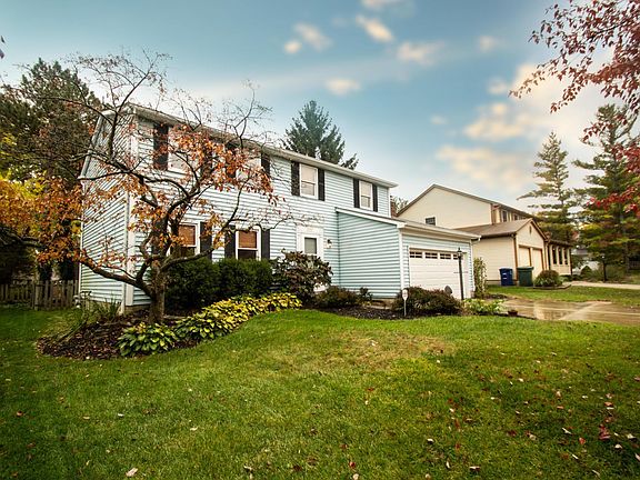 3rd image of 3707 Cahill Ct