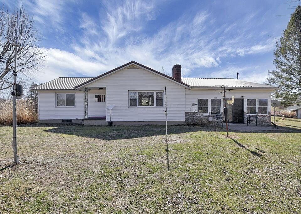 26039 State Route 180, Rockbridge, OH 43149 | MLS #226005740 | Zillow