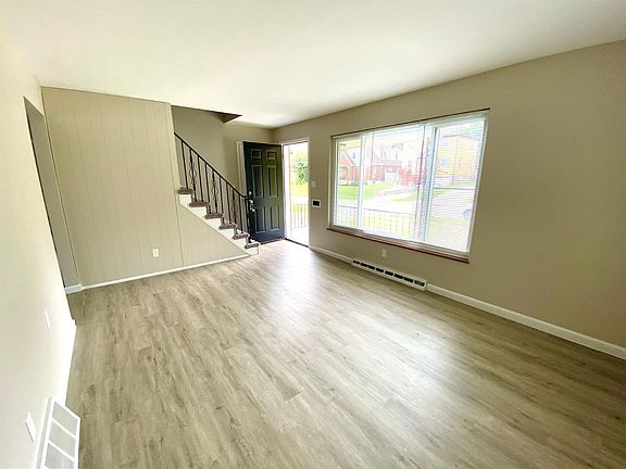 2nd image of 4954 Shirley Pl