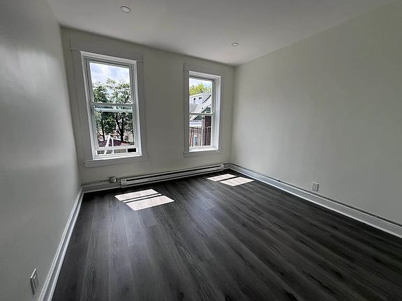 3rd image of 1212 Avenue J #3
