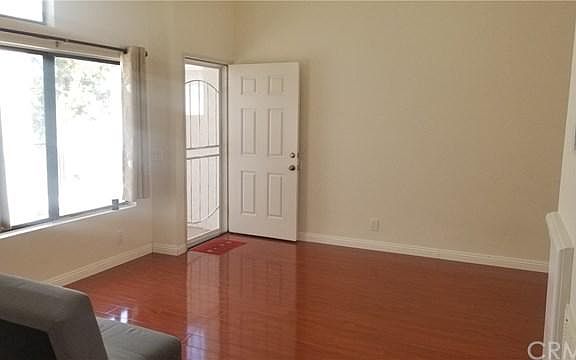 4th image of 362 Park Shadow Ct