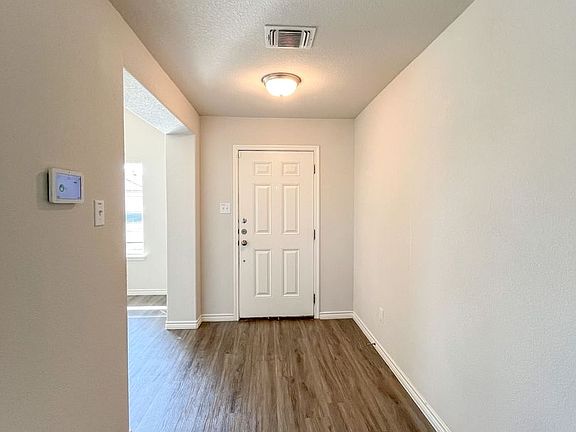 3rd image of 6504 Catherine Dr