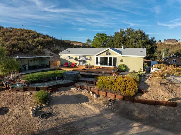 9150 Goldie Ln
