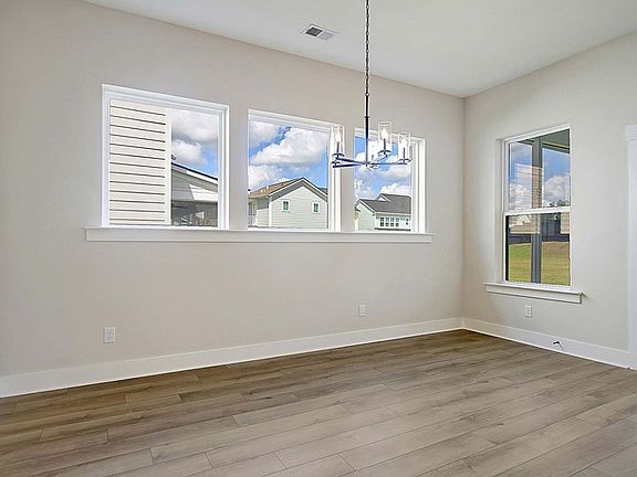 The Lindley - Dining Room