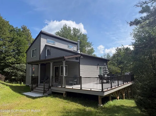 1388 Glade Dr S, Long Pond, PA 18334