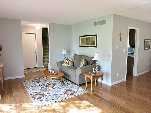 5th image of 3539 Canterbury Dr