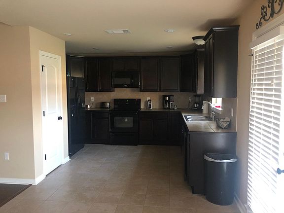 3rd image of 25618 Palmwood Ct
