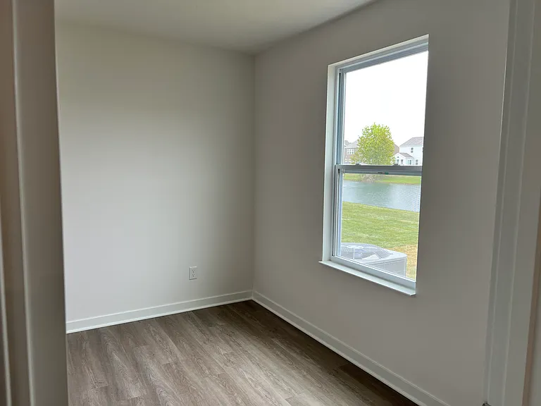 38 Hemingway Ave — Photo 5