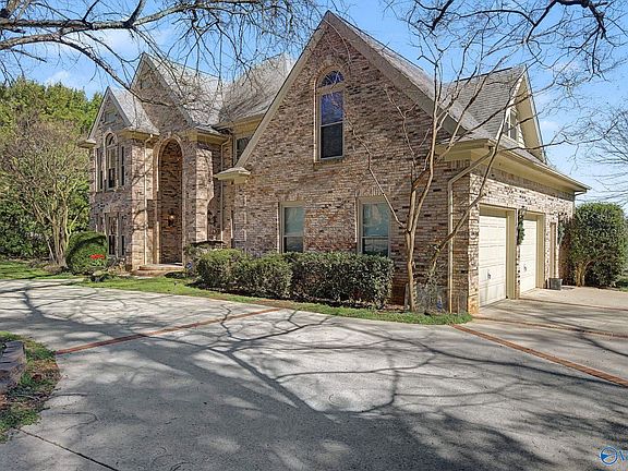 4th image of 104 Betts Spring Dr SW