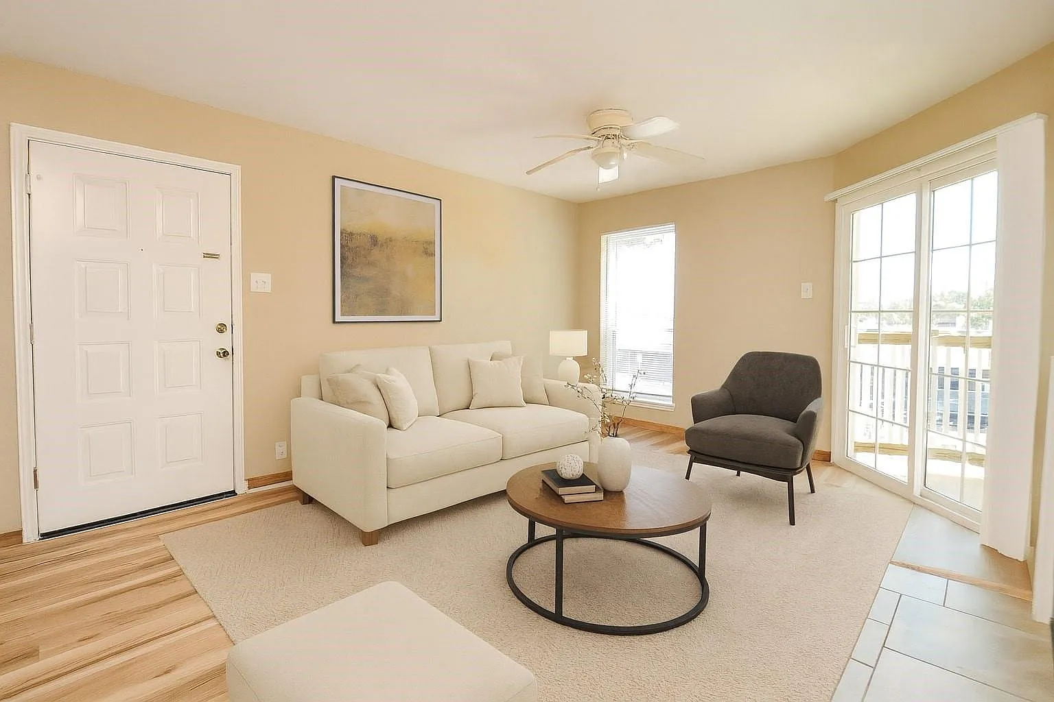 2 bed, 1.0 bath, 1044 sqft, $1,200 — Photo 3