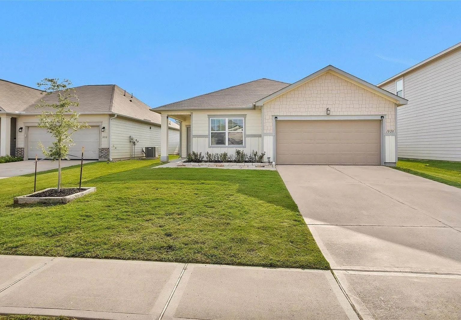 3 bed, 1434 sqft, $1,850 — Photo 2