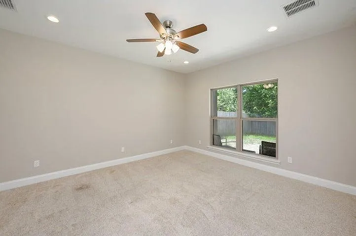 2239 Tom St — Photo 15