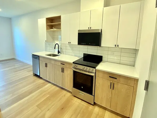104A507 Howe St, New Haven, CT