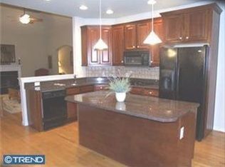 106 Five Farms Cir, Avondale, PA 19311