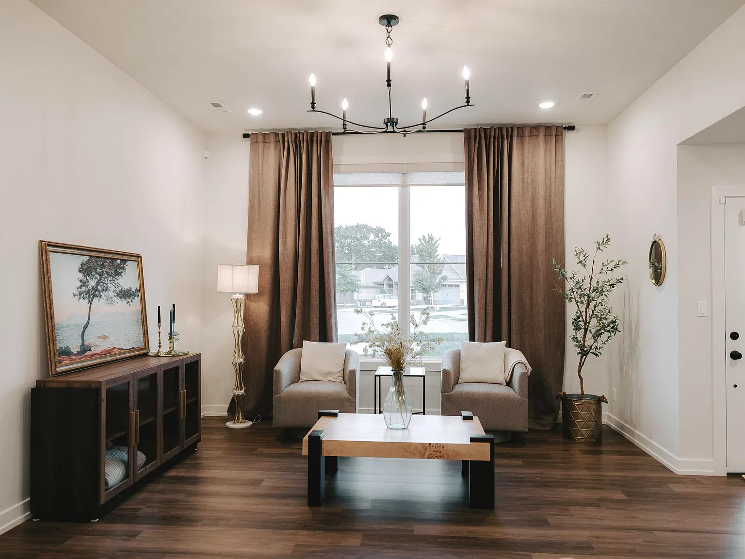 3 bed, 2.0 bath, 1531 sqft, $2,800 — Photo 3