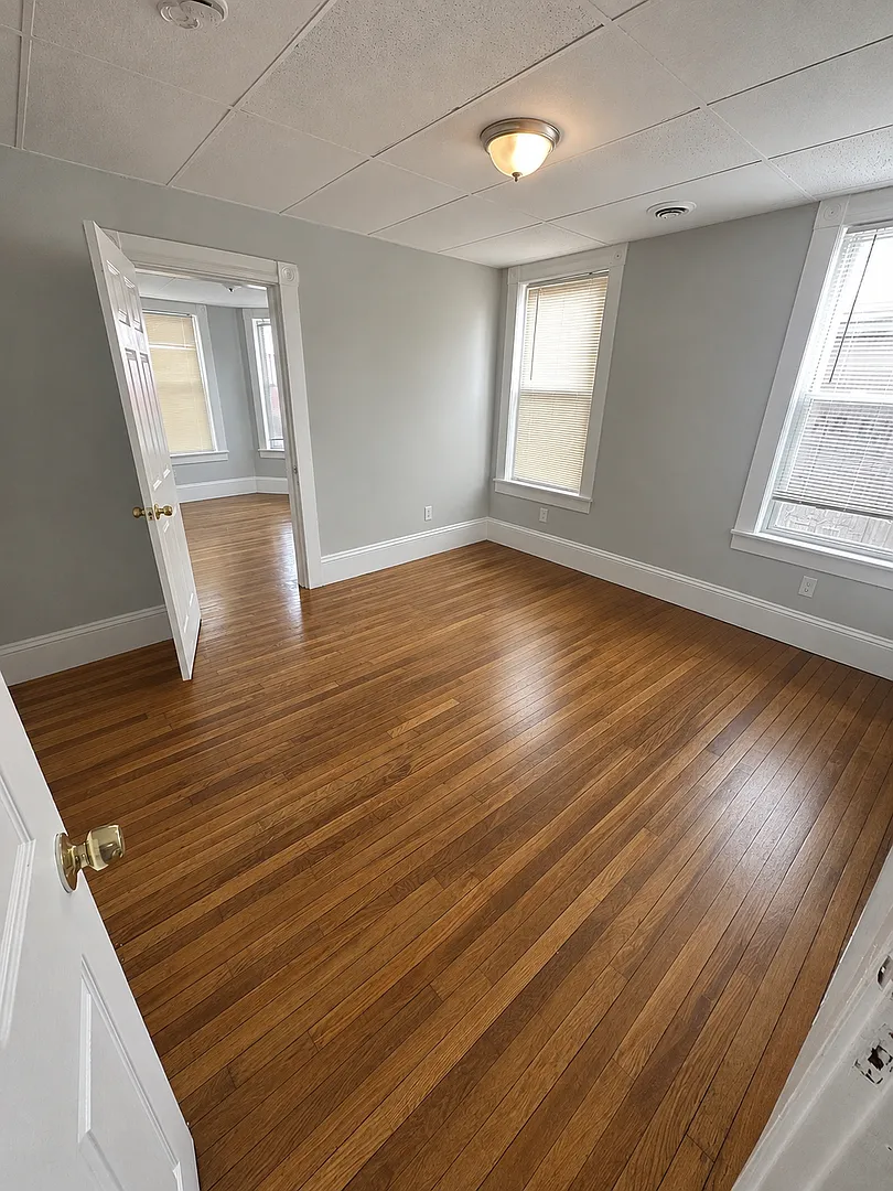1 Bedroom | 1 Bathroom | + Bonus Room — Photo 4