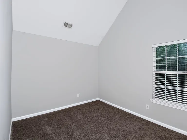 60 Lassiter Dr — Photo 19