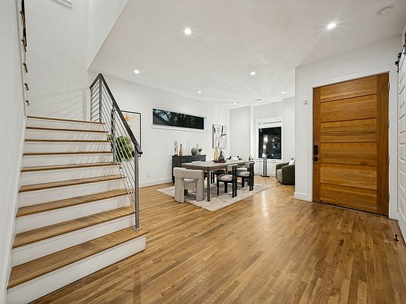 4th image of 566 Hambrick Rd