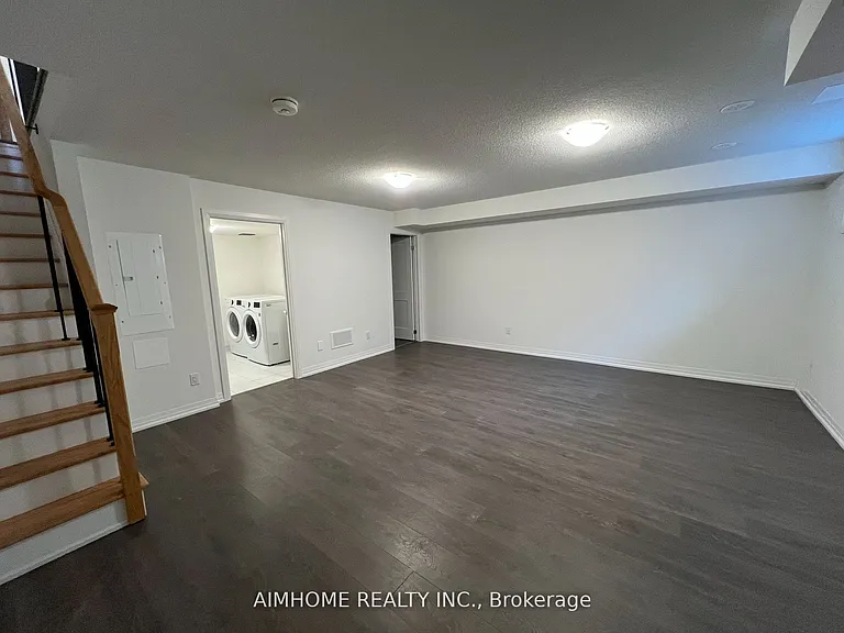 80 Village Pkwy — Photo 11
