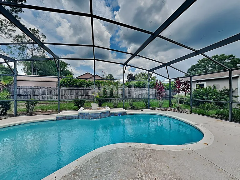 10222 Summer Elm Ave — Photo 21