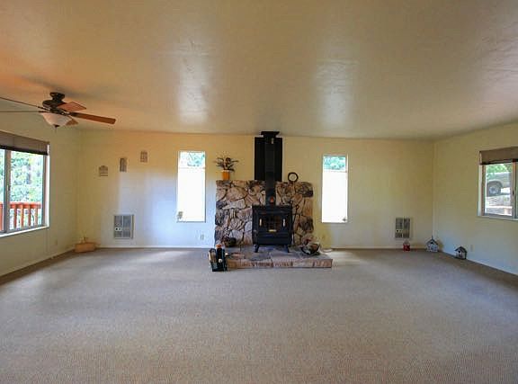 4th image of 2793 Country Club Dr