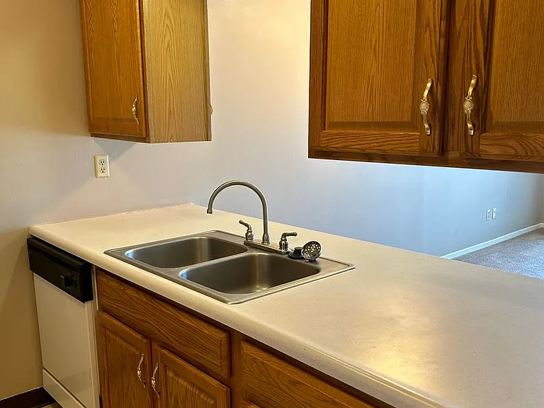 Plaza 93 Apartments — Photo 140