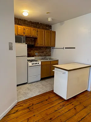 Rented by Guardian Property Management of Brooklyn LLC | media 5