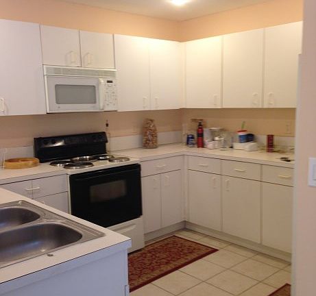 4th image of 4064 Eastridge Dr