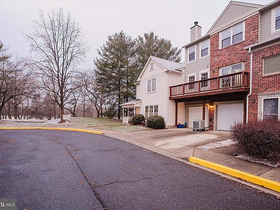 2nd image of 2623 N Everly Dr