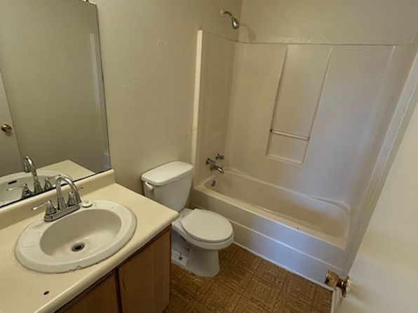 1518A Delplaza Dr #6