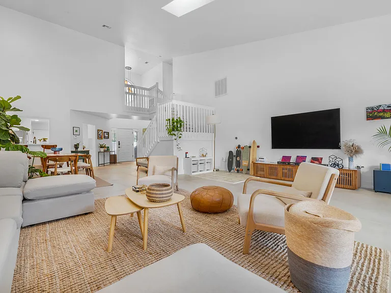 4117 W Palm Aire Dr #B2 — Photo 4