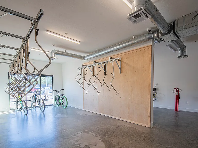 Nollie Bike Room