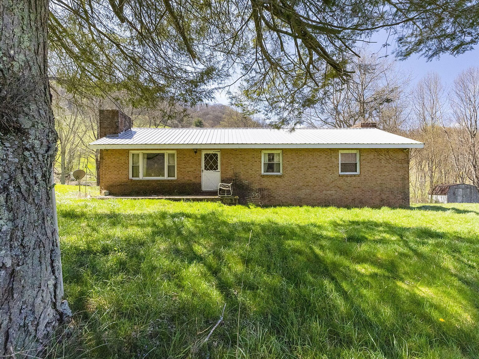 804 Hampton Creek Rd, Roan Mountain, TN 37687 Zillow