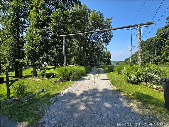 2nd image of 2980 E Banet Road