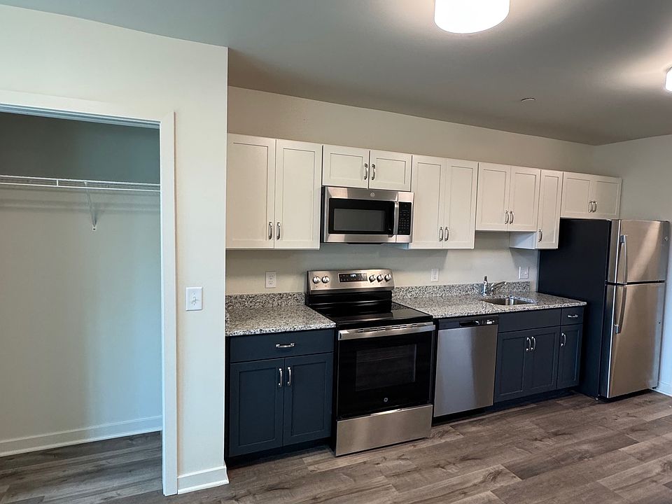 1st image of 1400 Sycamore St #306