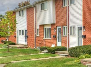 8771 Sterling St, Center Line, MI 48015