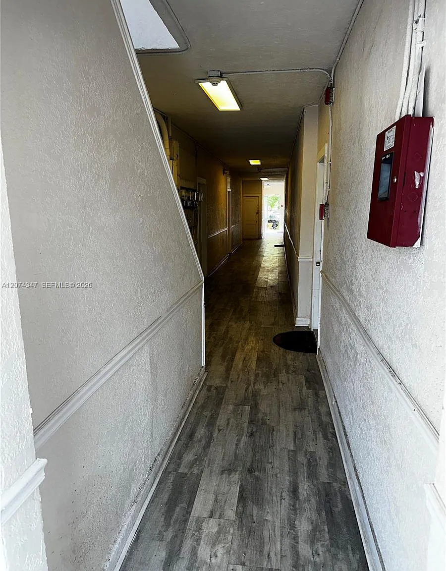 Lawrence Estate Land Cos — Photo 3