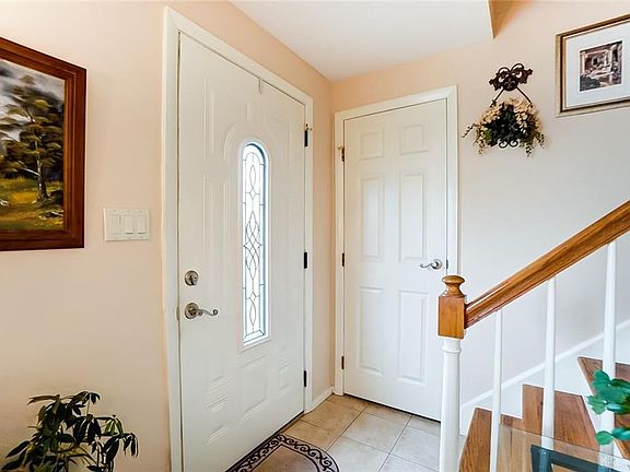 4th image of 41 Greencliff Dr
