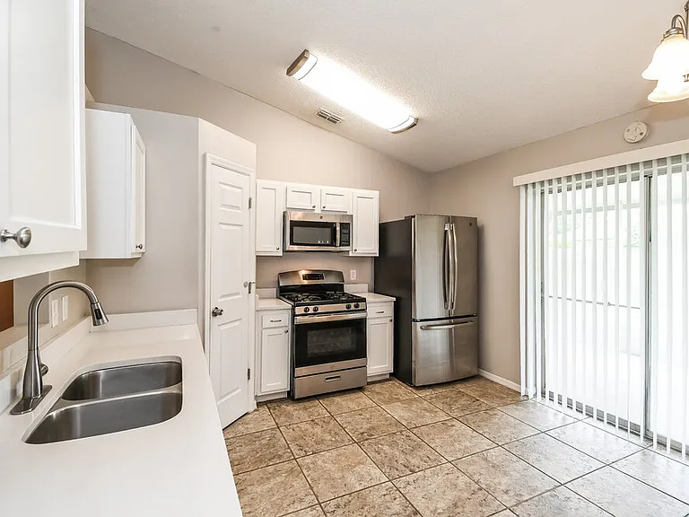 3467 Net Ct — Photo 6